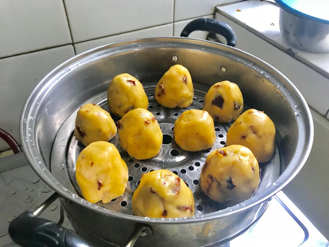 奶香枣窝头