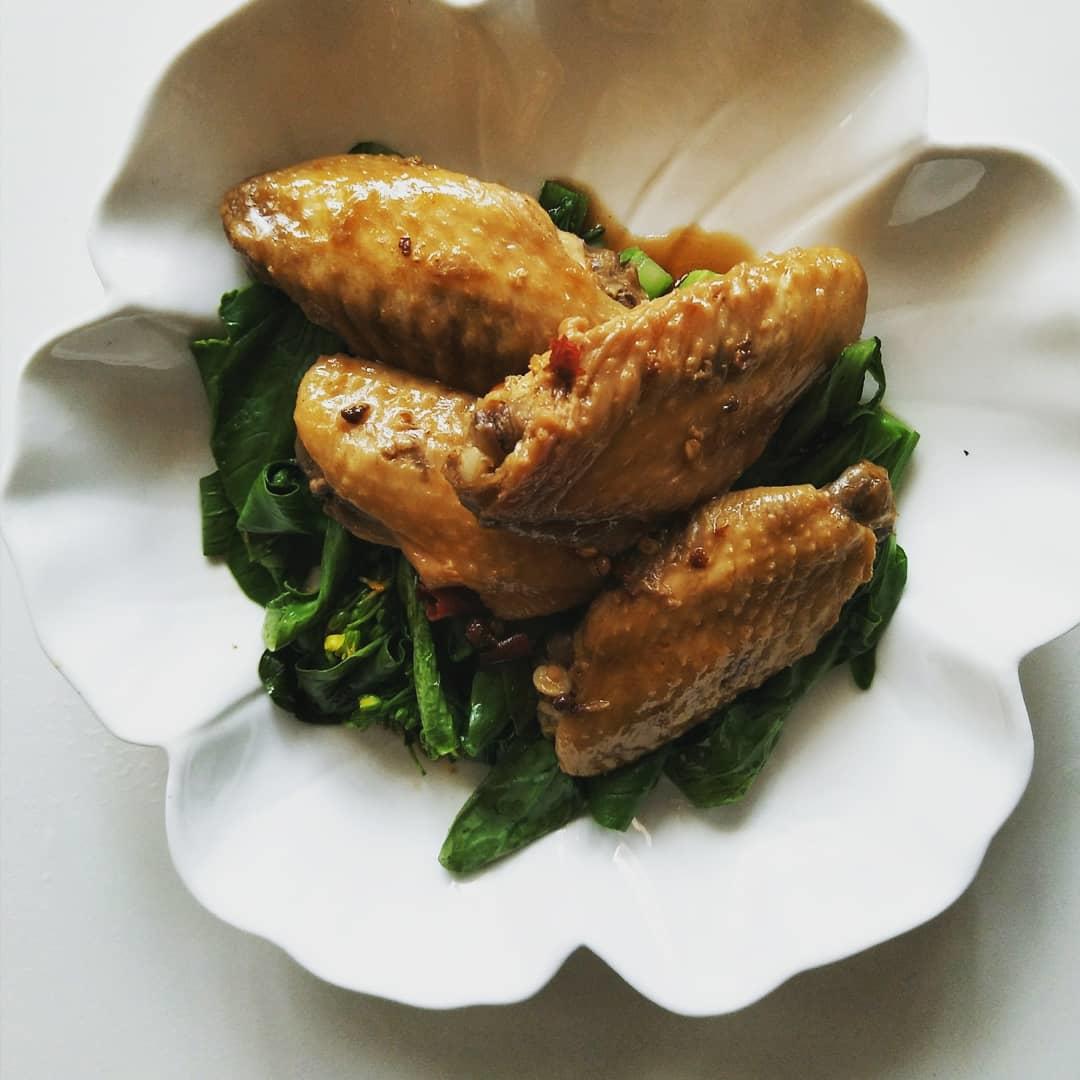 电饭锅酱油鸡翅的做法