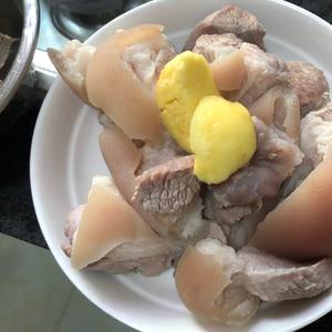 广式老火靓汤~西洋菜陈肾猪踭汤的做法 步骤2