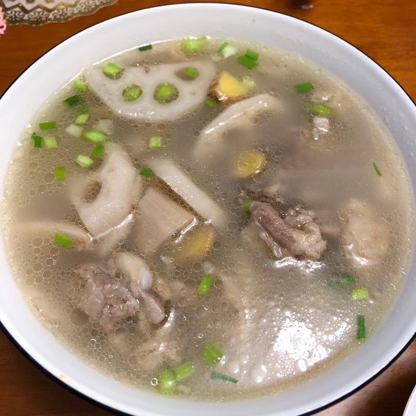 陈情令师姐的莲藕排骨汤（极简做法）