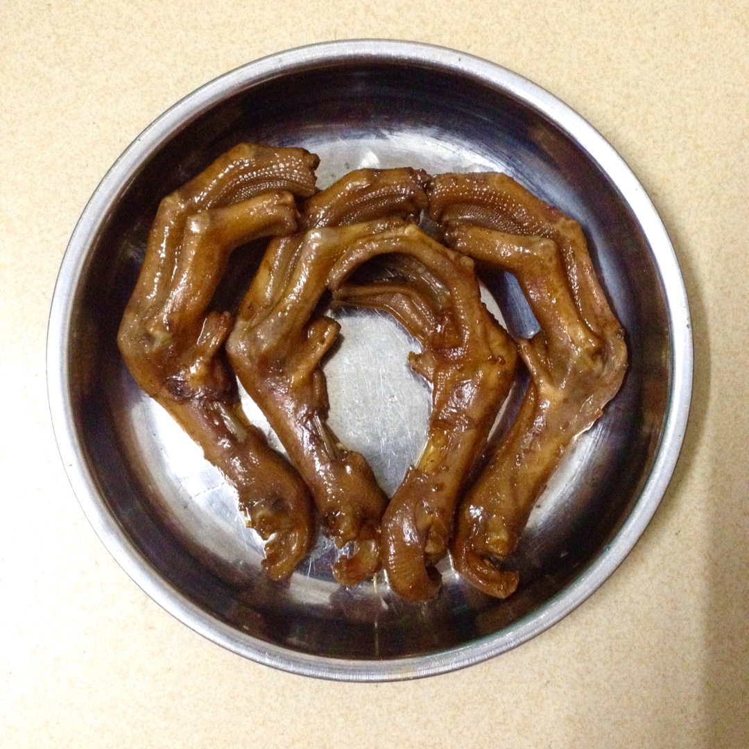 香卤鸭掌（好吃得不得了）