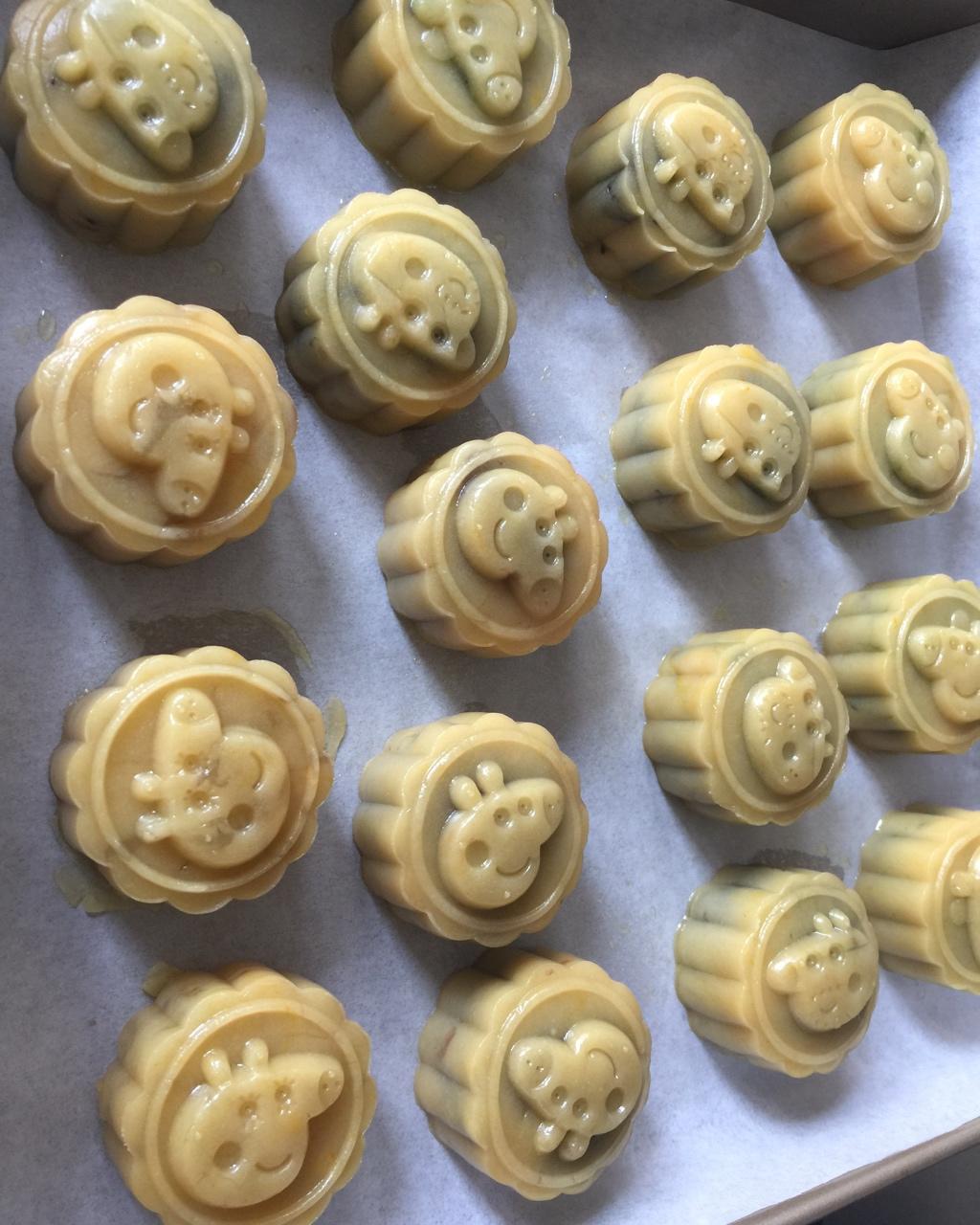 广式月饼——蛋黄莲蓉月饼