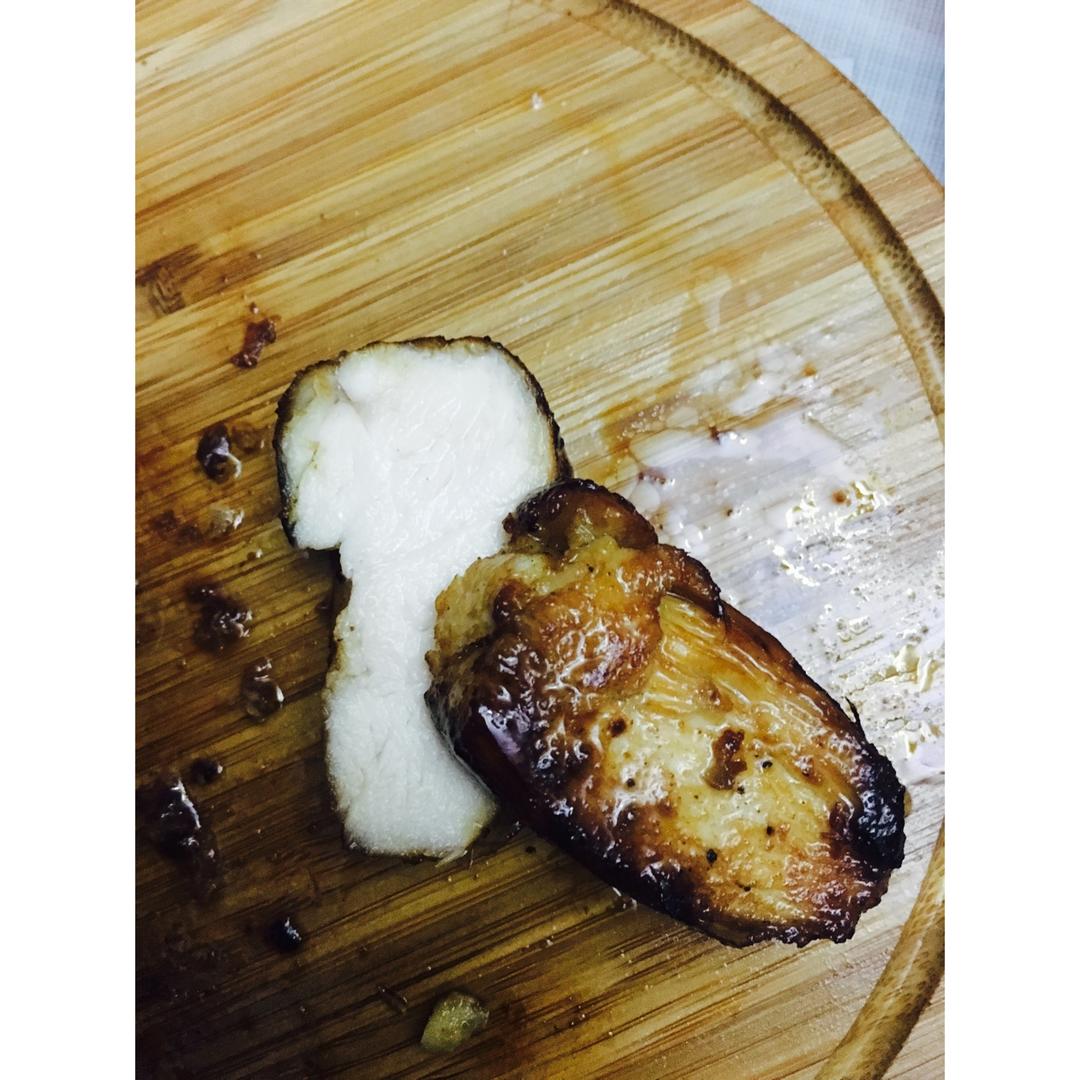 酷炫屌炸天好吃的煎鸡胸肉（香蒜蜂蜜煎鸡胸肉）