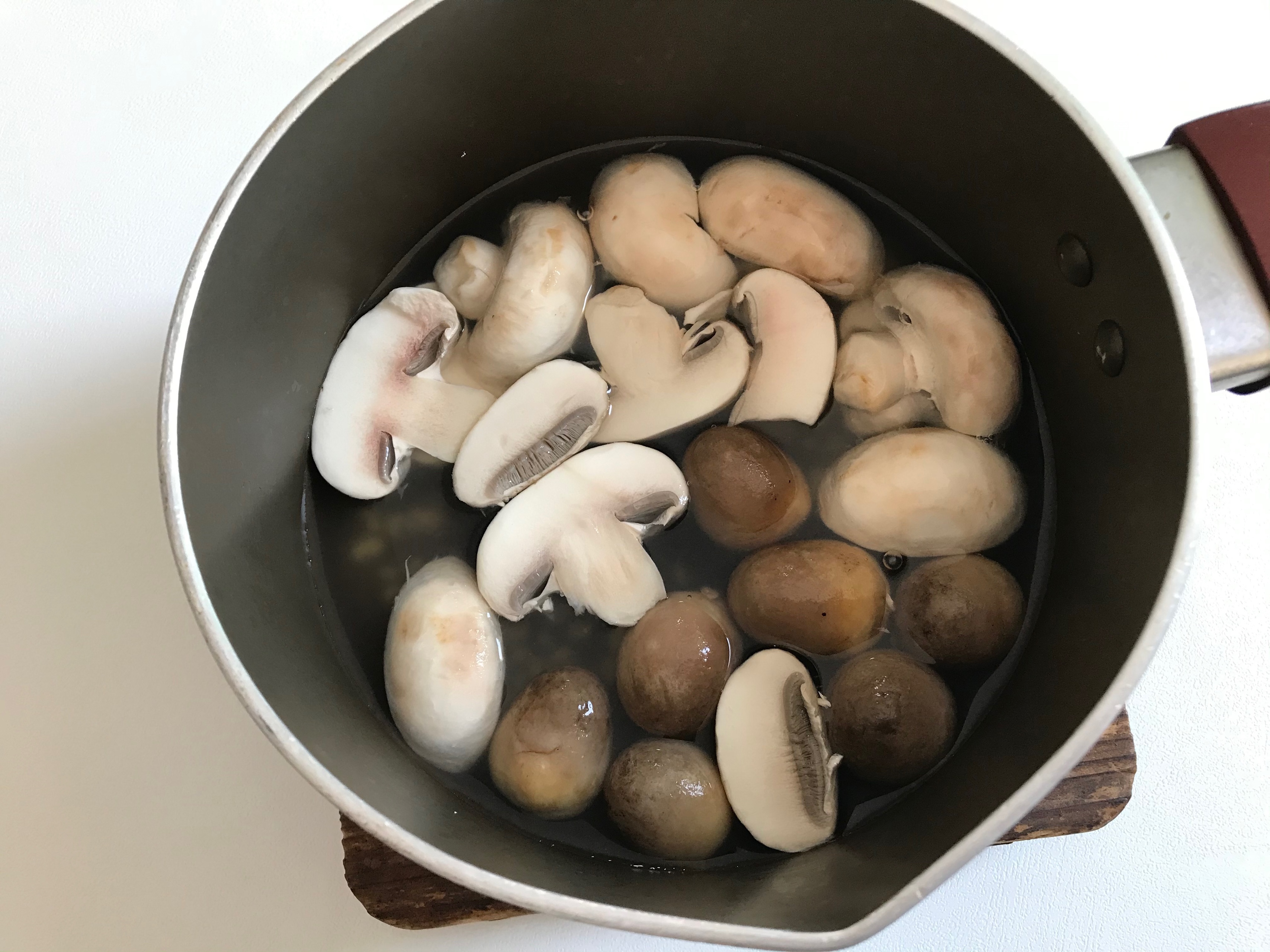 轻食低卡丨红薯蘑菇浓汤的做法 步骤3