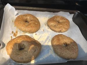 健康全麦贝果 whole wheat bagel的做法 步骤17