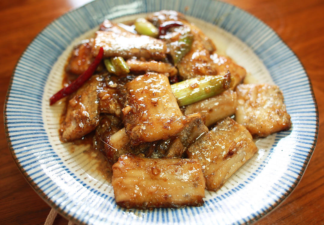 零失误的红烧带鱼，经典家常菜，吃了就忘不掉的味道