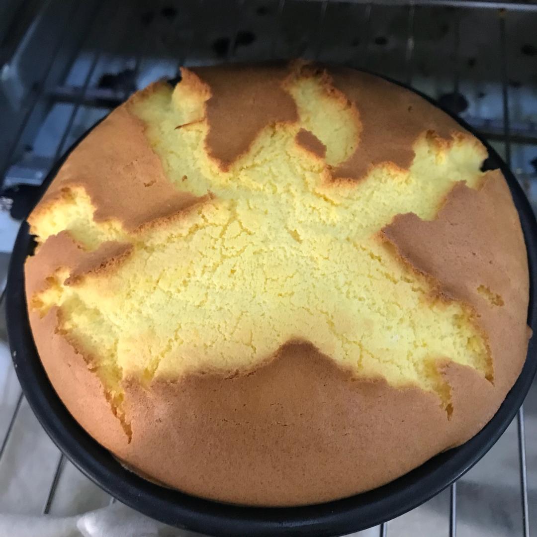 烤箱做蛋糕（戚风蛋糕的做法）