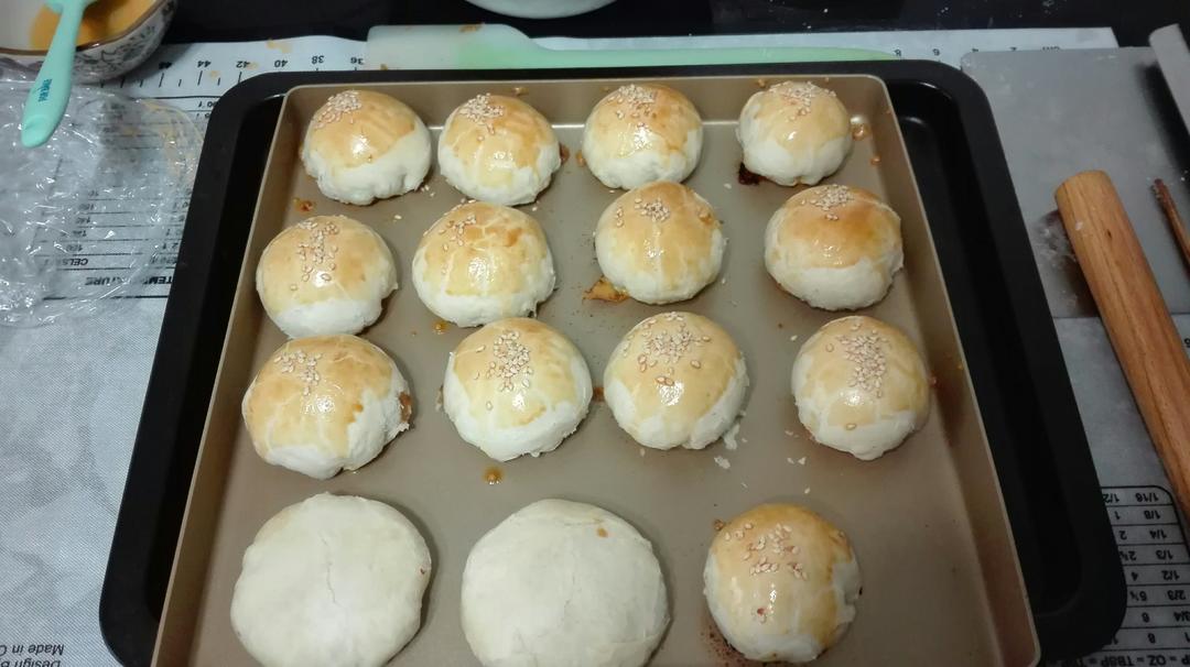 泳式鲜肉榨菜月饼