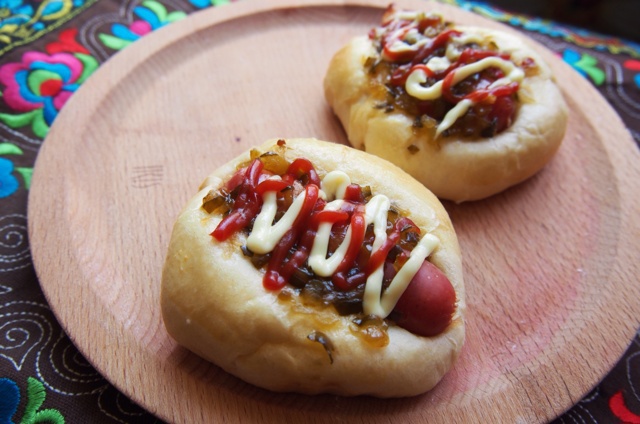 大侦探兔美酱做的沙拉火腿面包