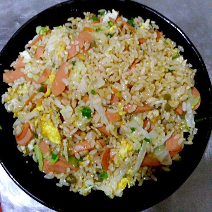 谁娱乐着谁做的火腿鸡蛋炒饭