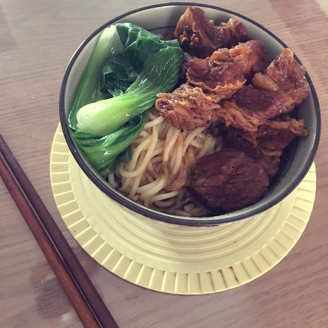 红烧牛肉面