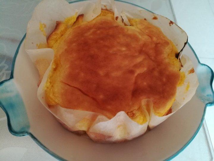 爆浆蜂蜜凹蛋糕