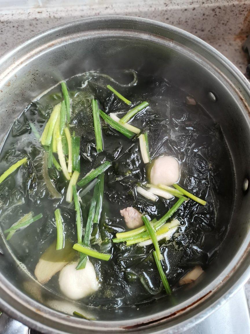 裙带菜汤
