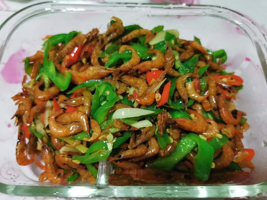 干河虾炒辣椒的做法
