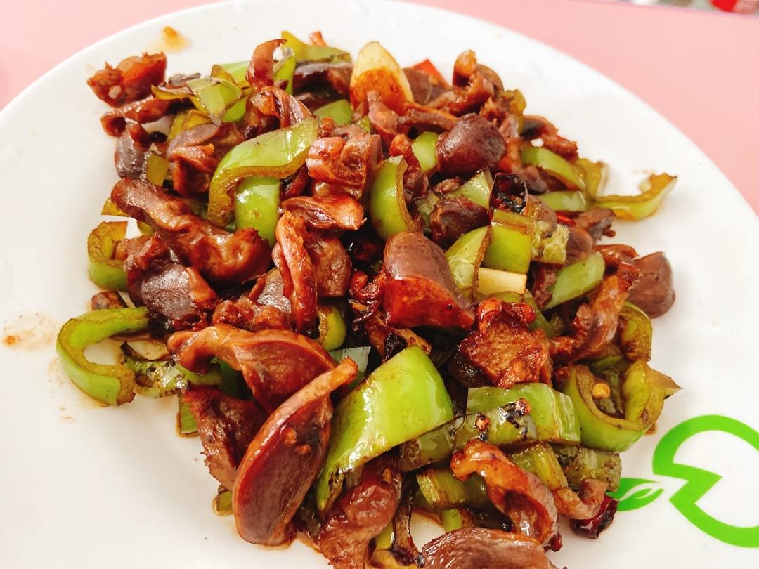 爆炒鸡胗