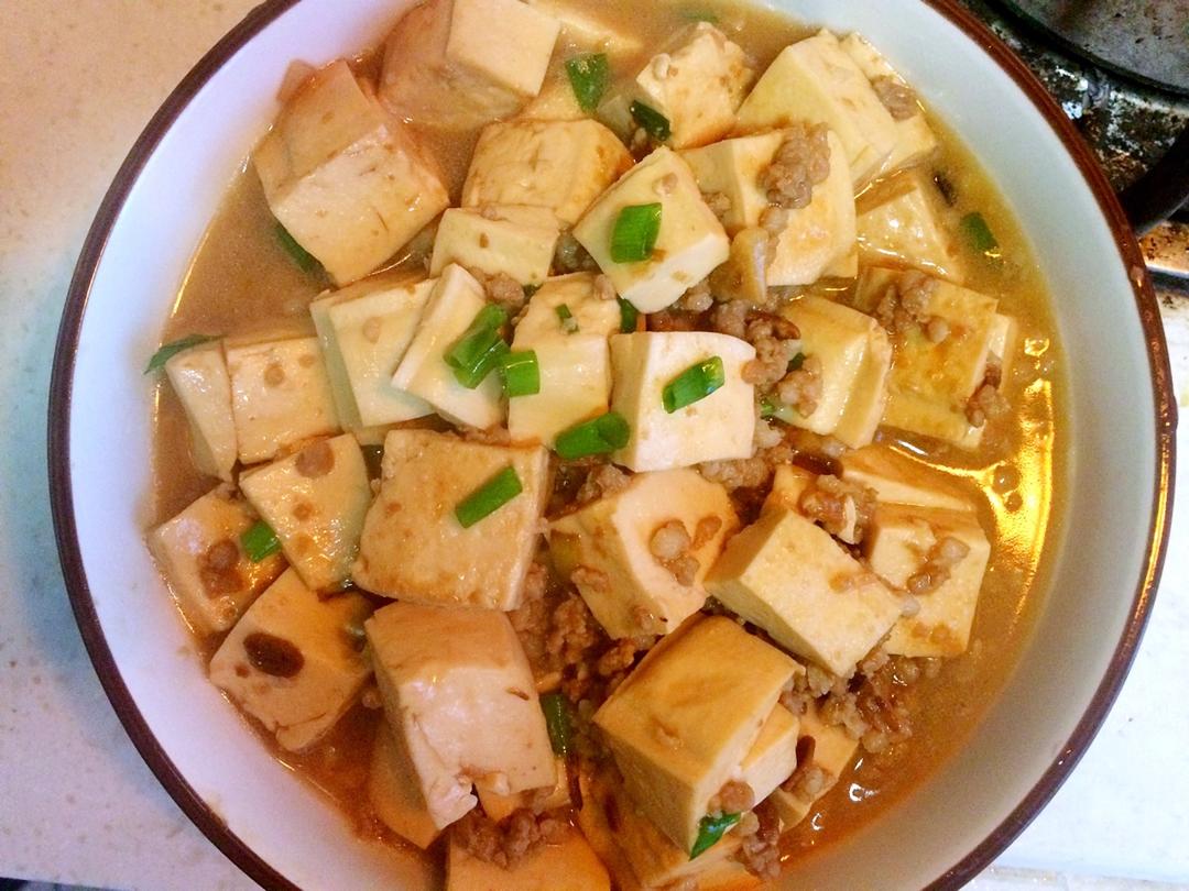 大璐璐宝做的家常红烧肉末豆腐