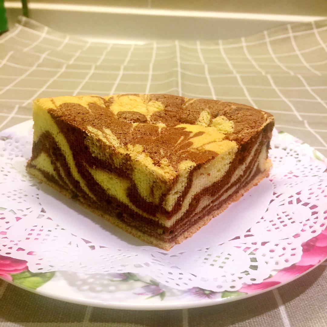 双色拉花戚风蛋糕