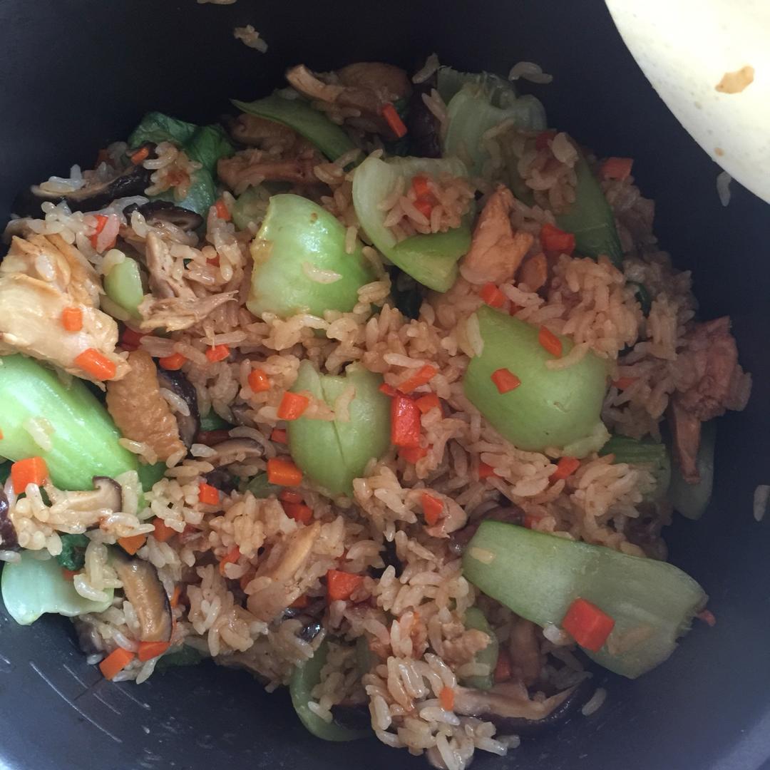 香菇鸡腿饭
