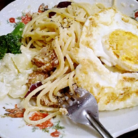 奶油培根意大利面