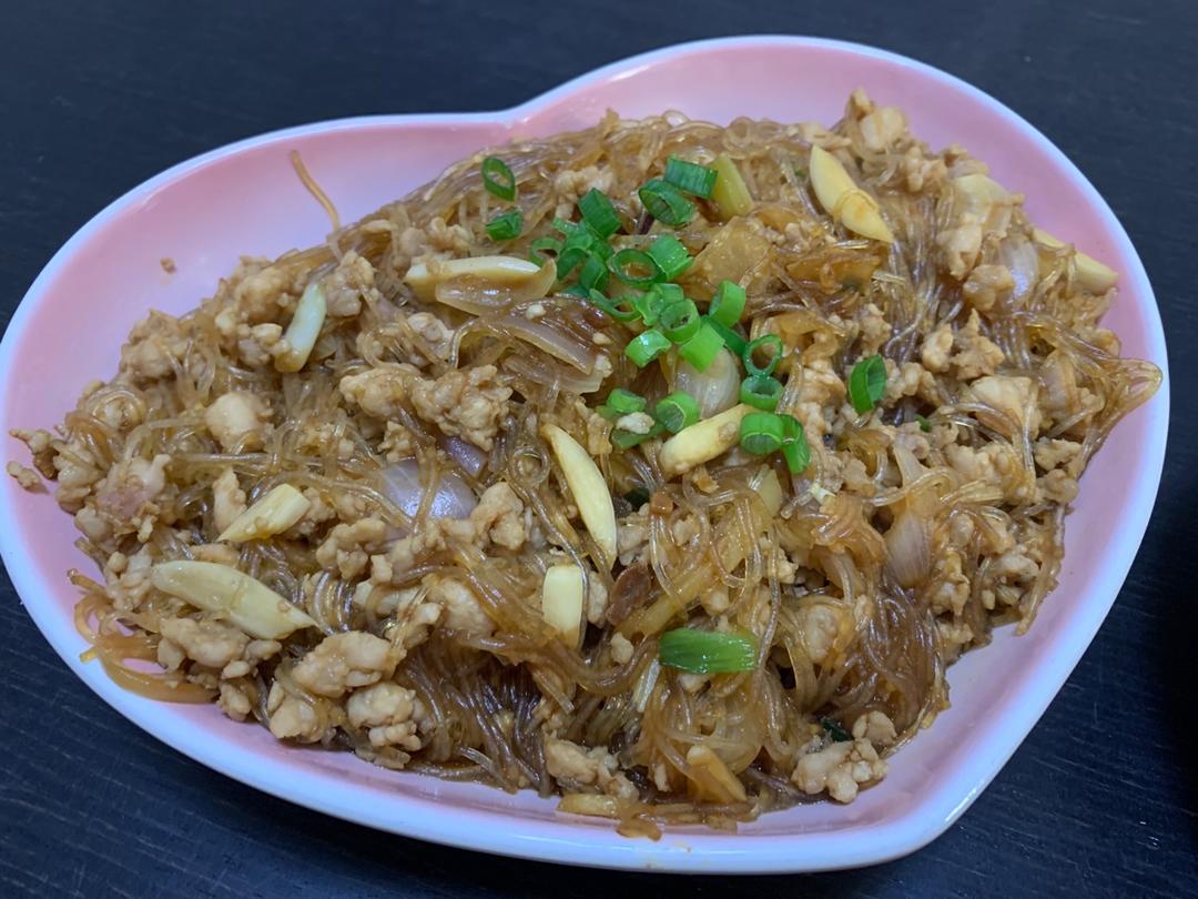 蚂蚁上树