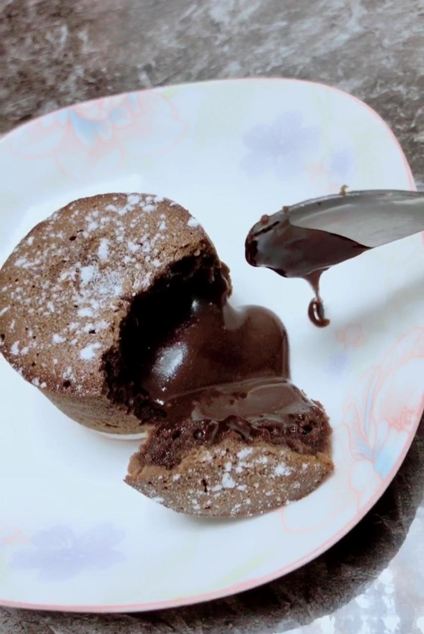 莎莎麻做的熔岩蛋糕