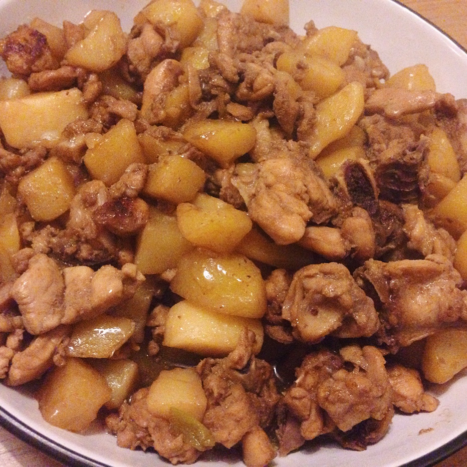 我不是牛牛做的鸡块烧土豆