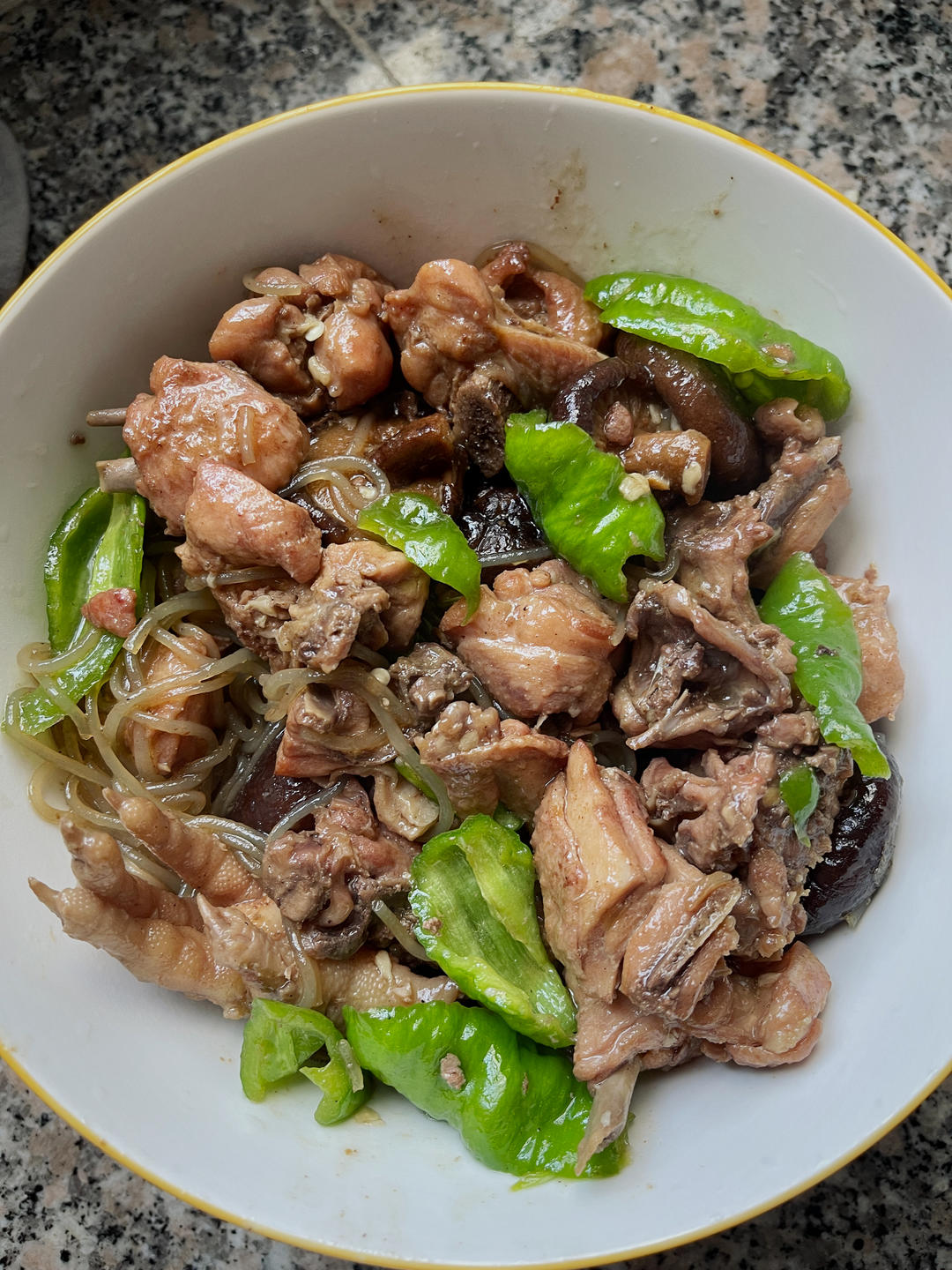 小鸡炖蘑菇