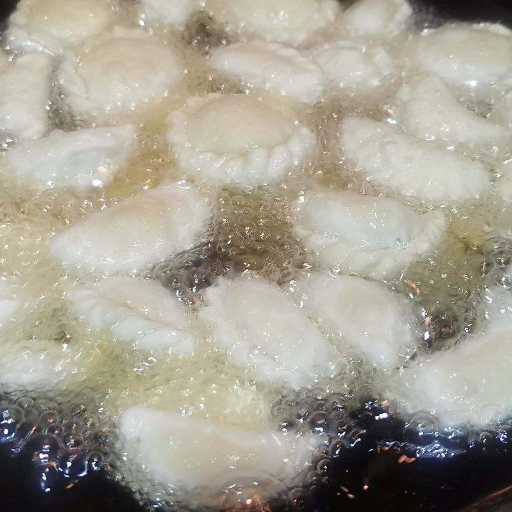 酥到掉渣的油角（油粿）