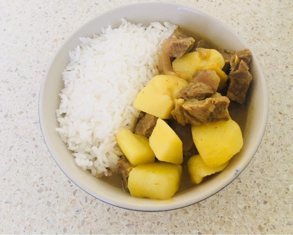 冬日暖身咖喱牛腩锅
