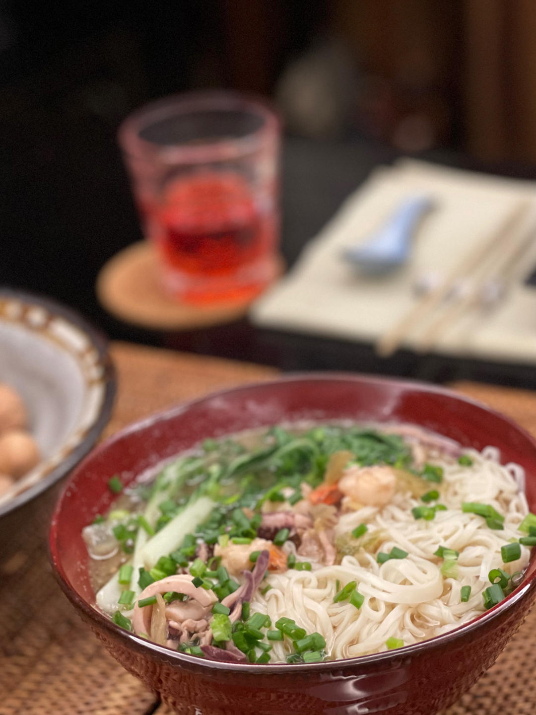 海鲜冬菜汤面