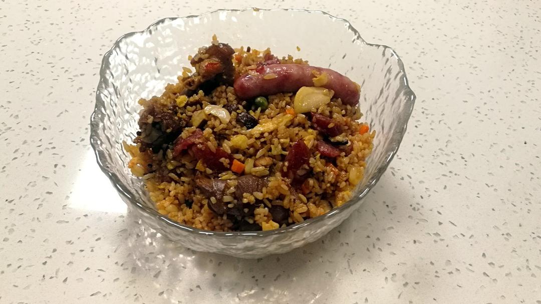 爆好吃的无敌腊肠炒饭