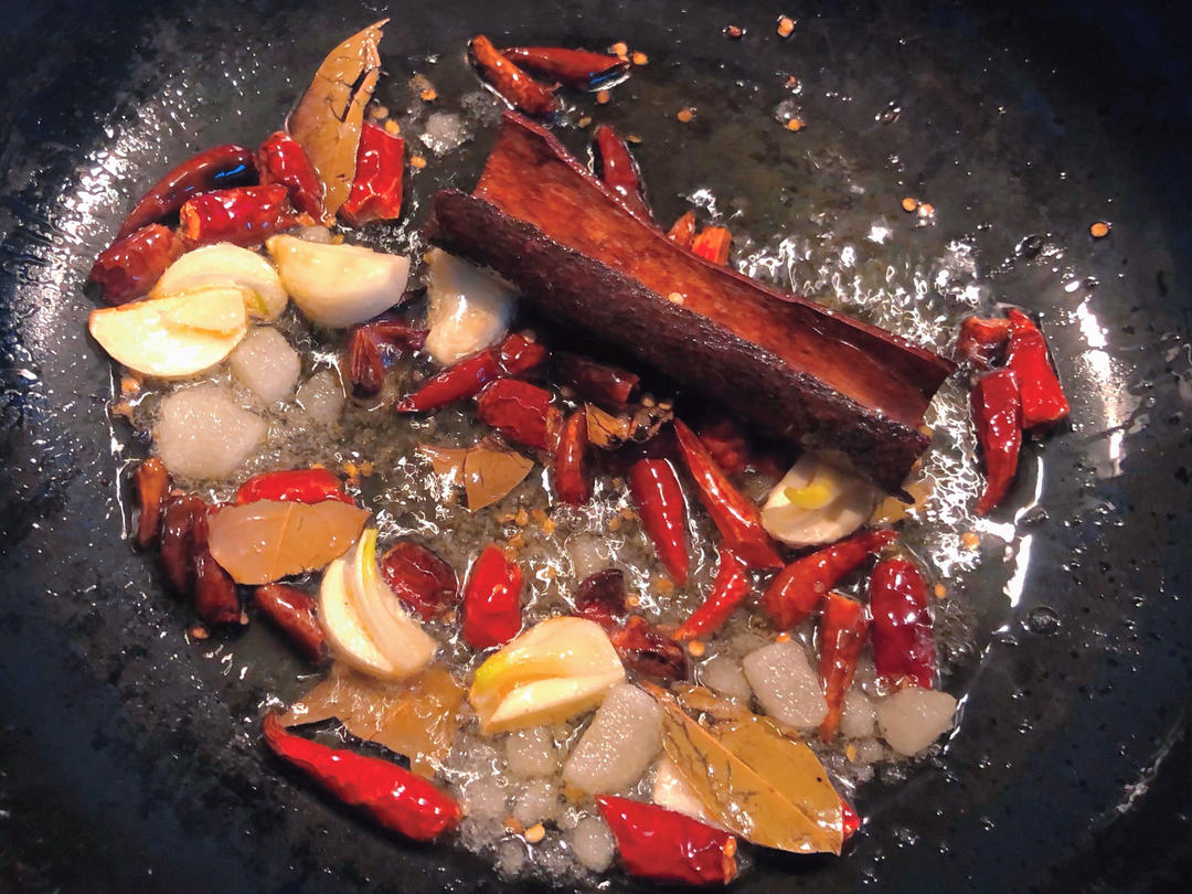 比周黑鸭还好吃的鸭脖做法