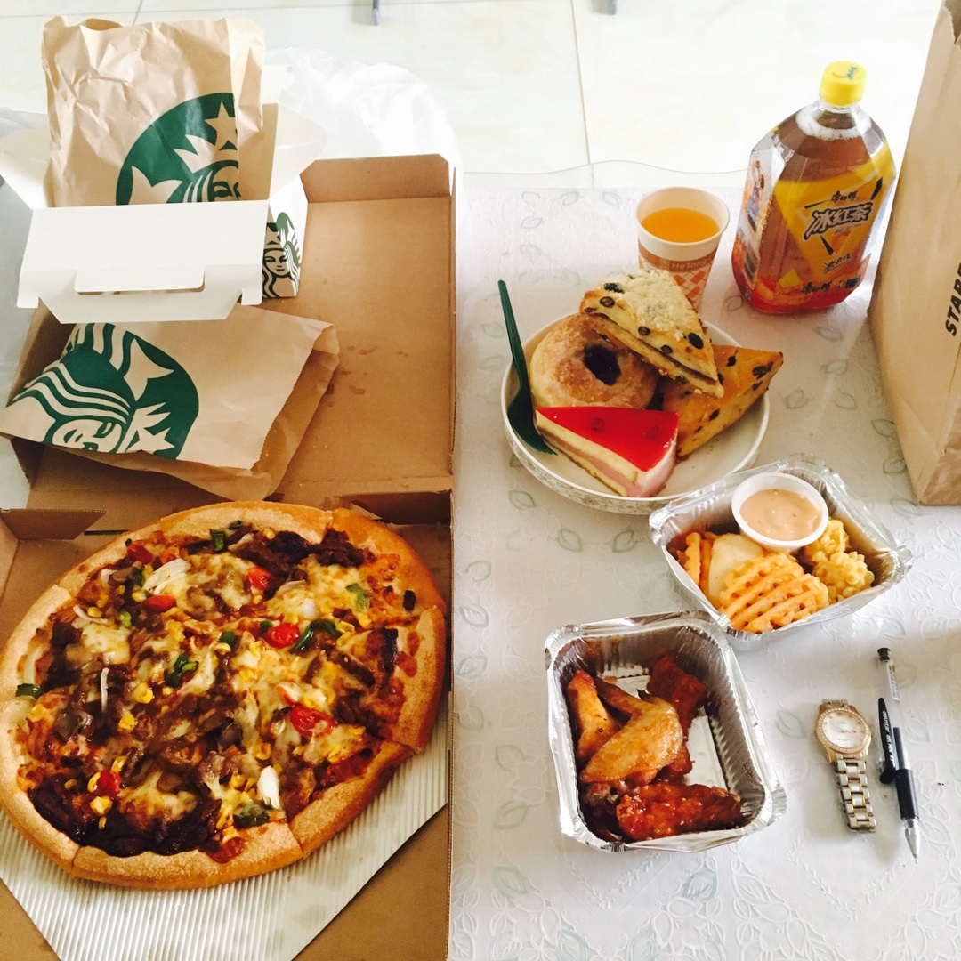 我得意地吃(˶‾᷄ ⁻̫ ‾᷅˵)