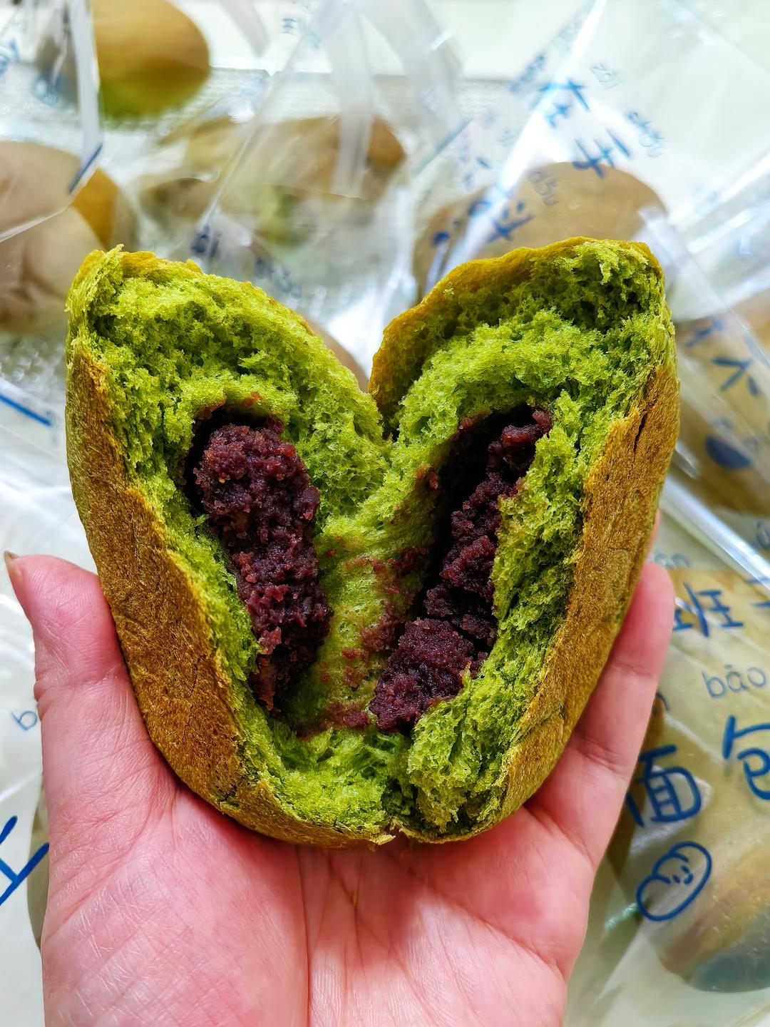 抹茶红豆软面包