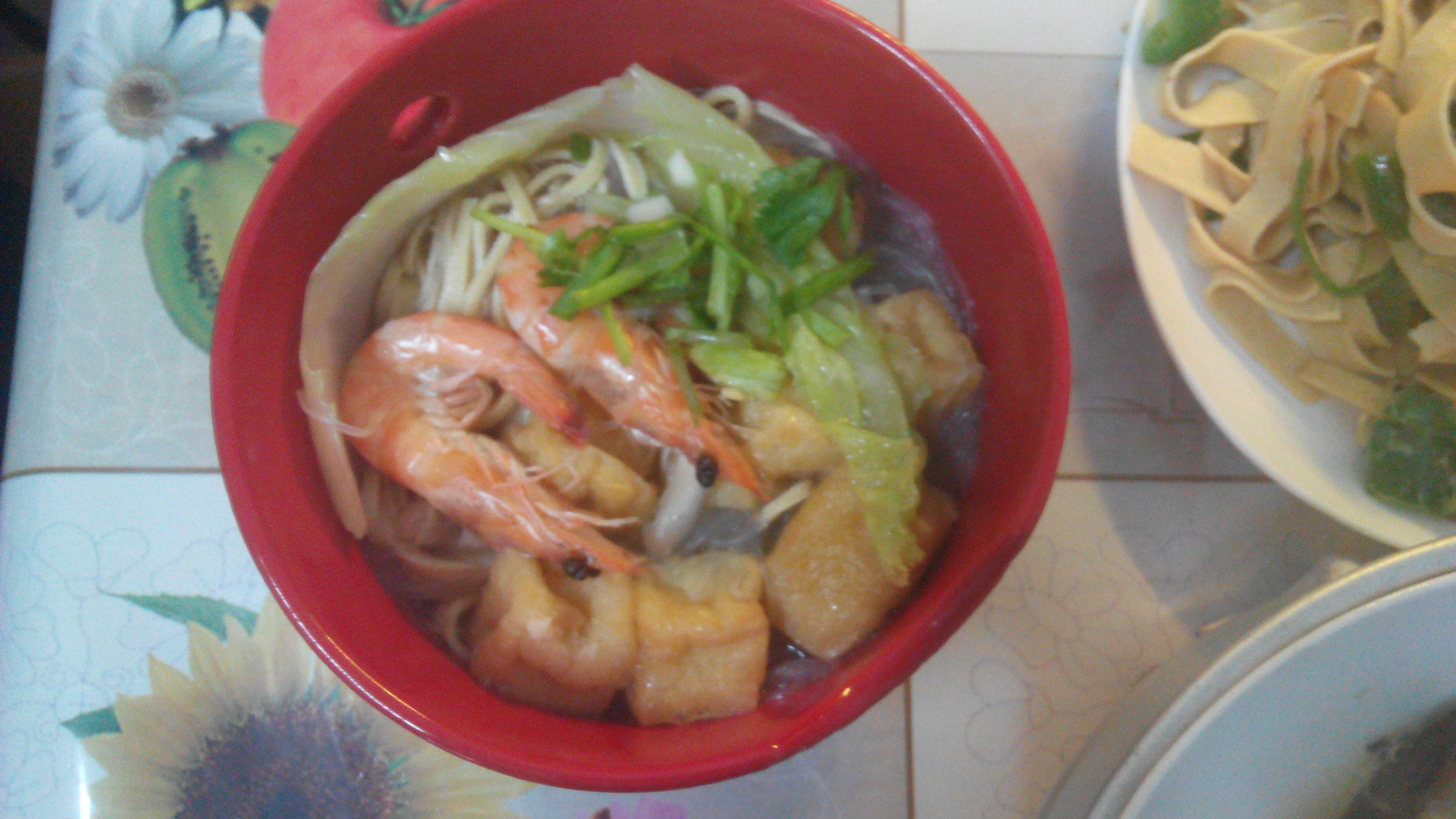 油豆腐粉丝汤