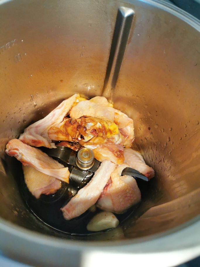 小公鸡烧毛豆的做法 步骤3
