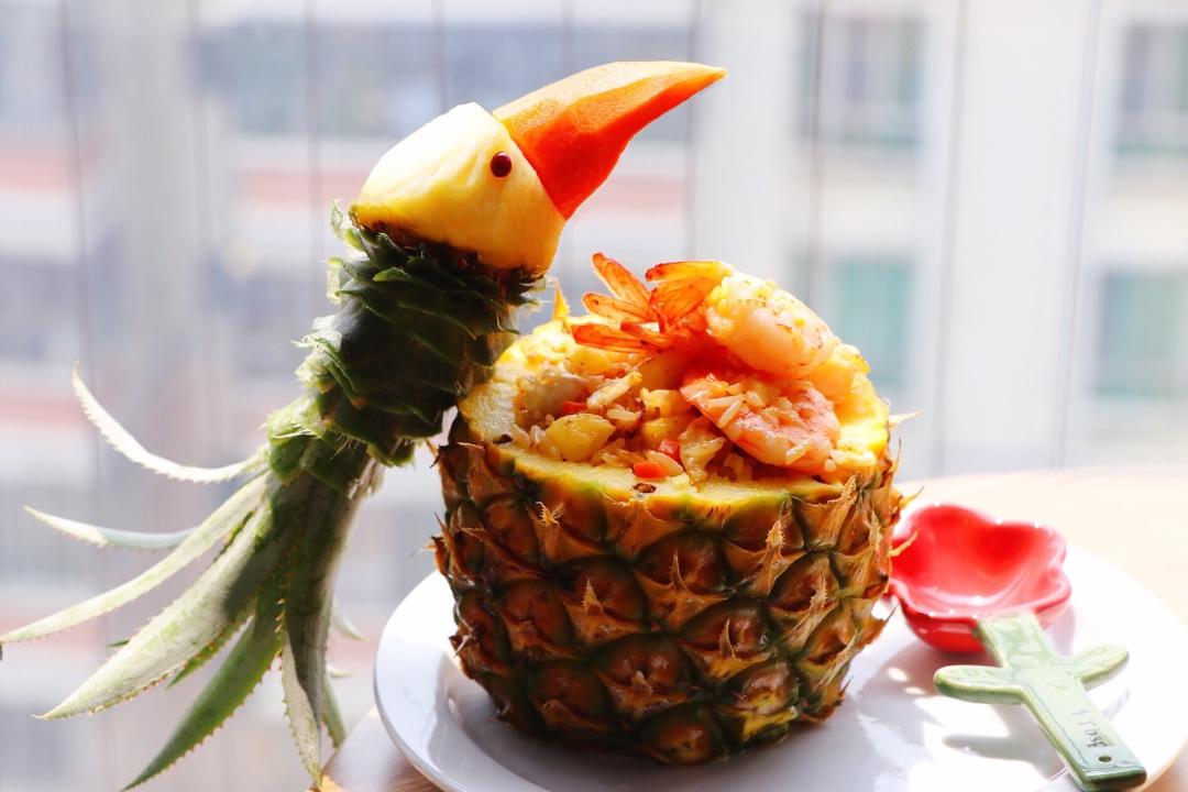 鸟语花香菠萝炒饭