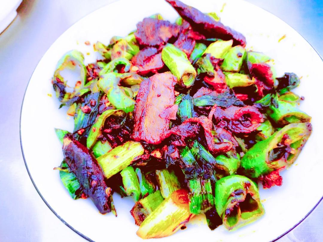 黯然销魂回锅肉-吃一整盘才过瘾！