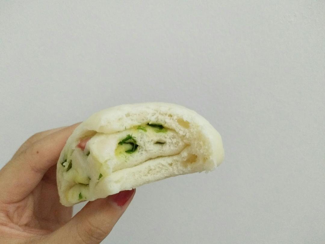最好吃的火腿葱香花卷—附让葱不变黄的小窍门