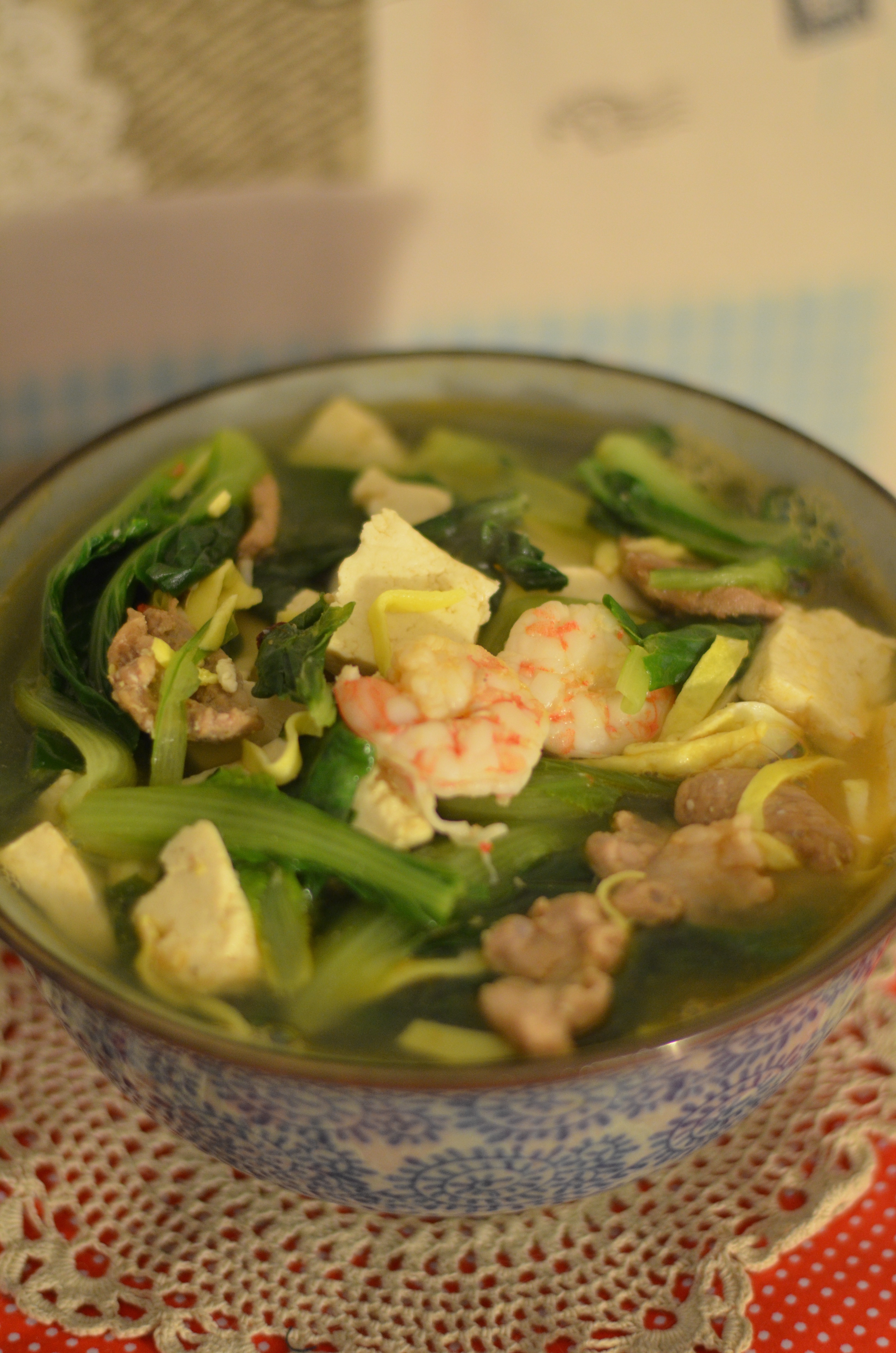 小白菜鲜虾豆腐煲的做法