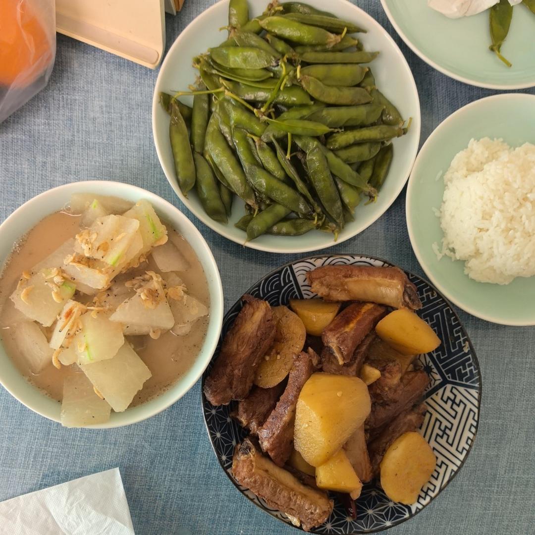 一口春天：水煮豌豆荚