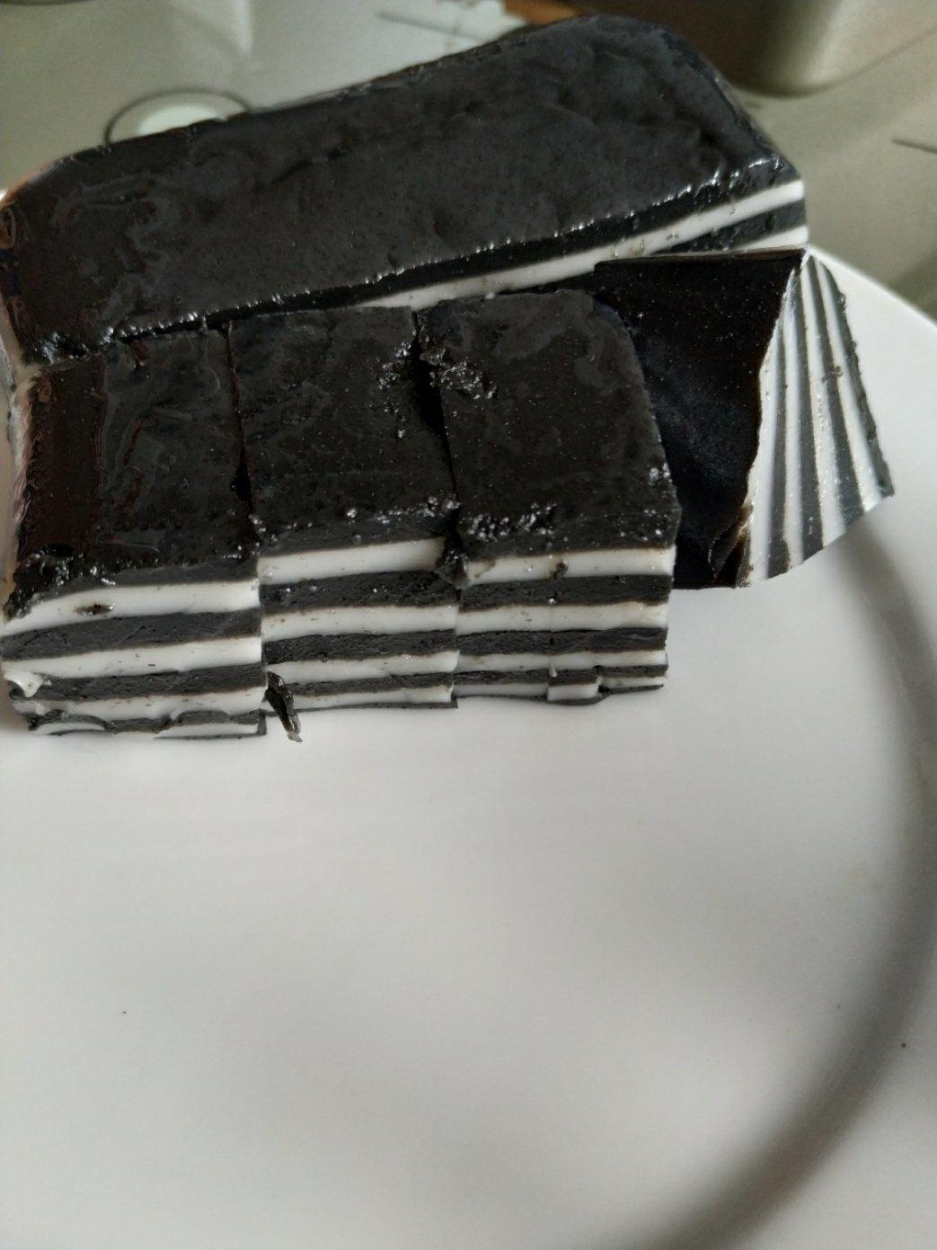 芝麻椰汁千层糕