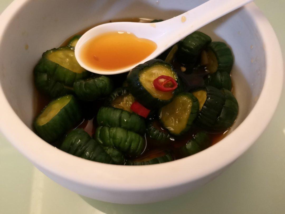 脆生生清爽开胃的酱黄瓜