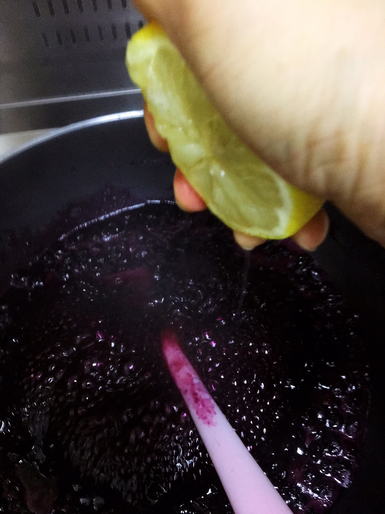 蓝莓果酱的做法 步骤7