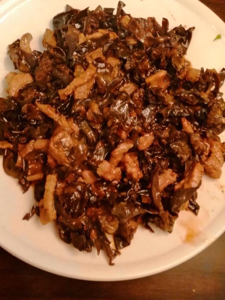 黑木耳肉丝