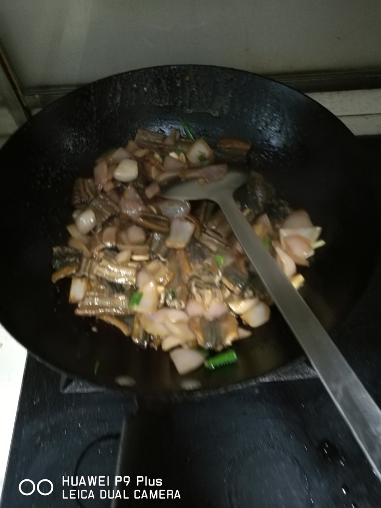 洋葱炒鳝片的做法