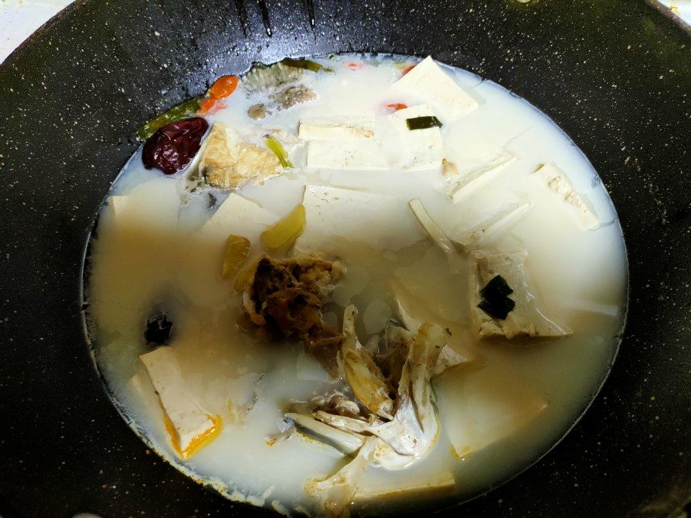 能提高免疫力的豆腐鱼头汤