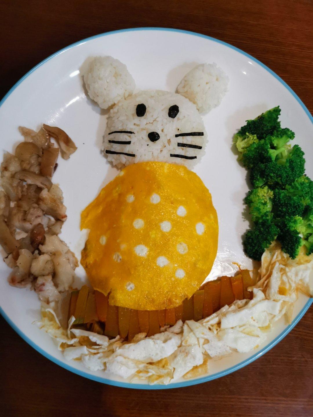 创意儿童餐之睡觉的小老鼠