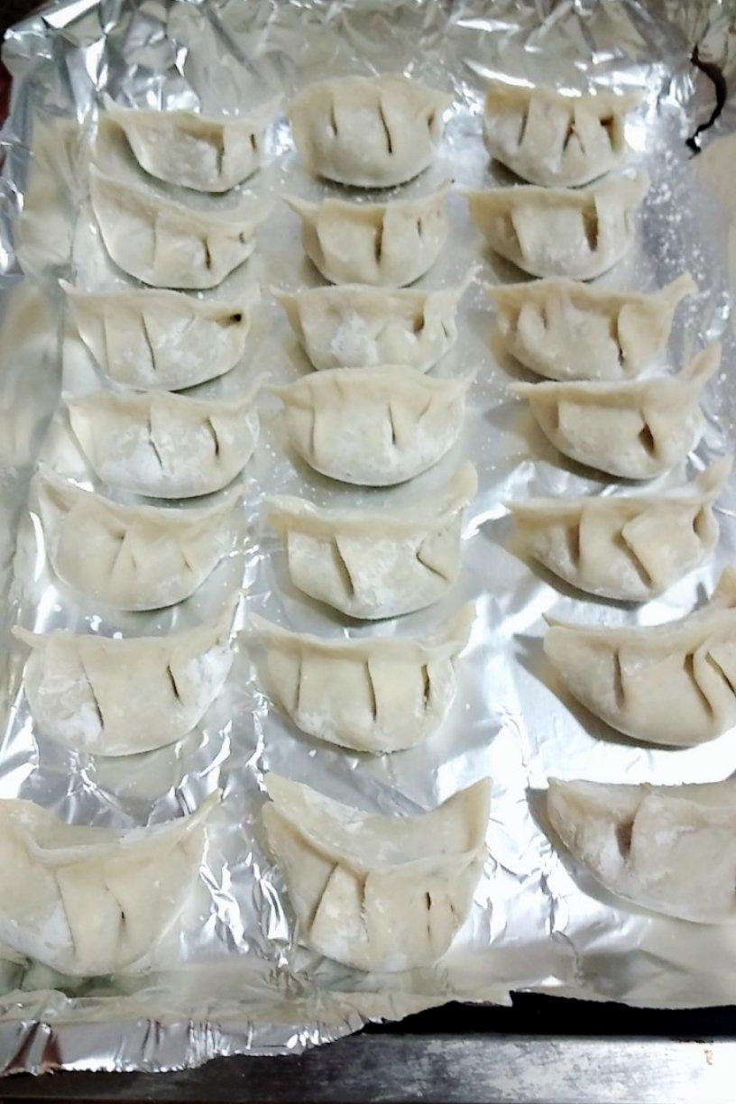 猪肉芹菜水饺