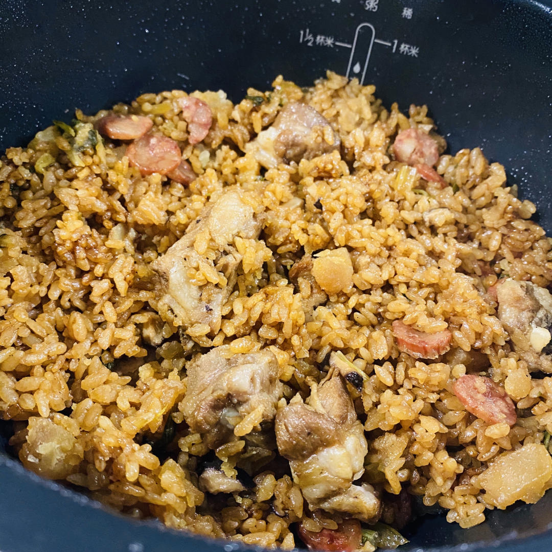电饭锅排骨土豆焖饭